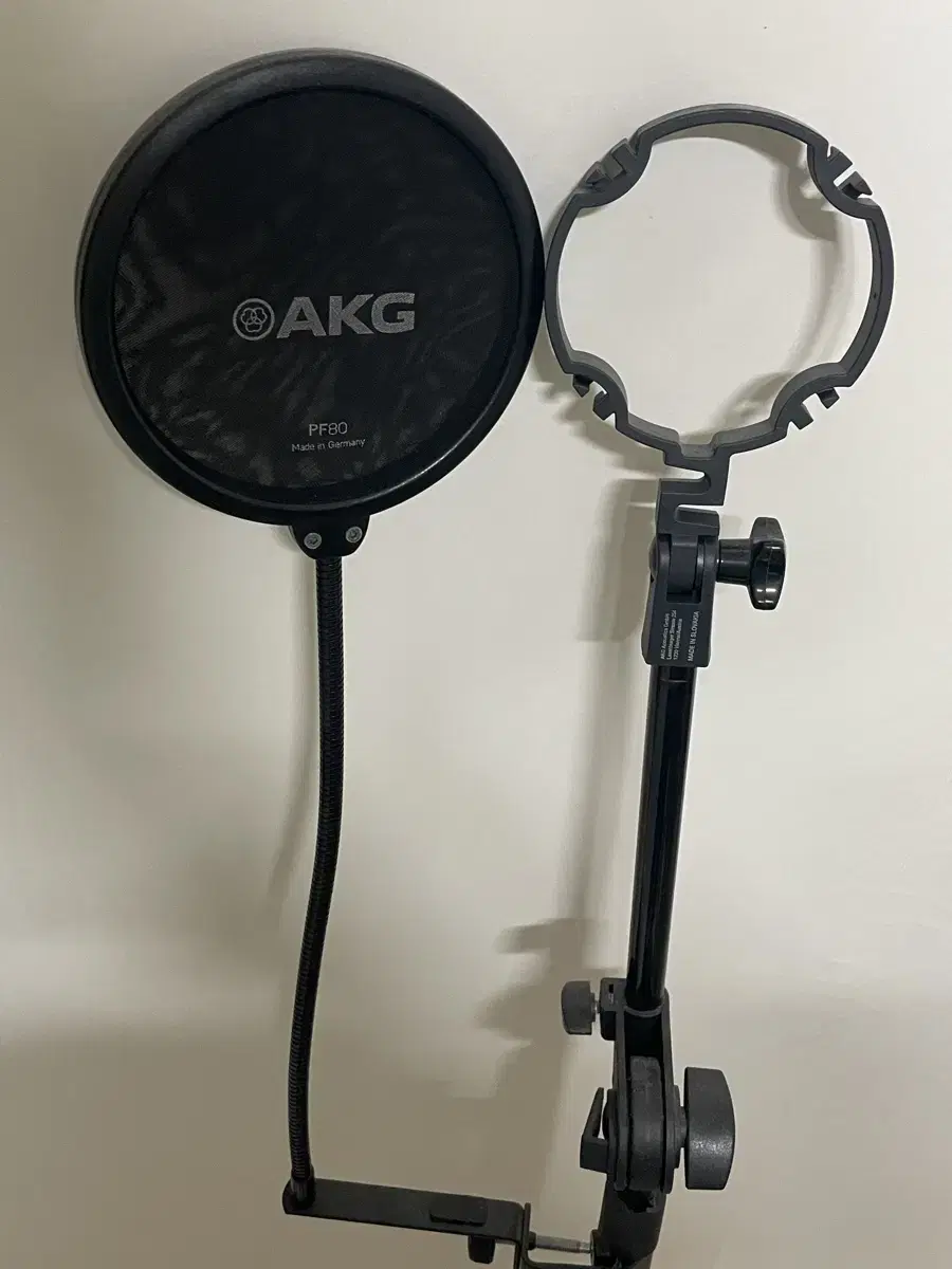 AKG PF-80팝 필터, H85 쇼크마운트, Samson 스탠드 팝니